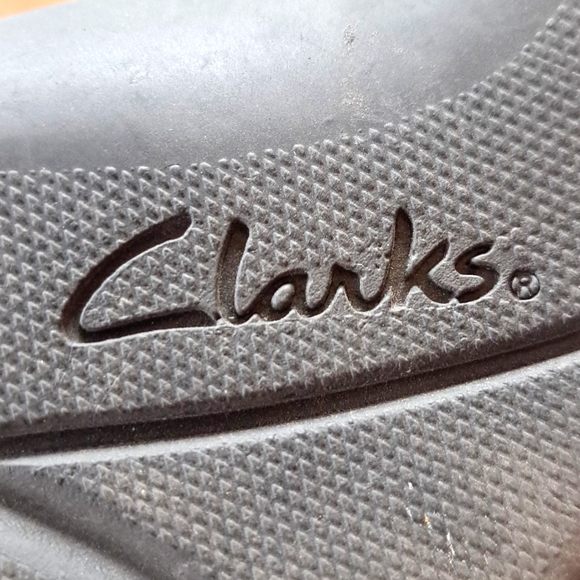 Black Clark's Clogs - Picture 4 of 5